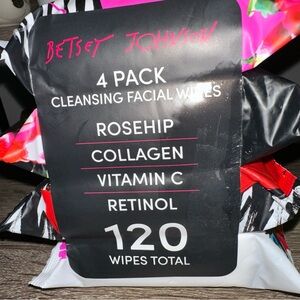 Betsey Johnson Black and White Makeup Remover Wipes
